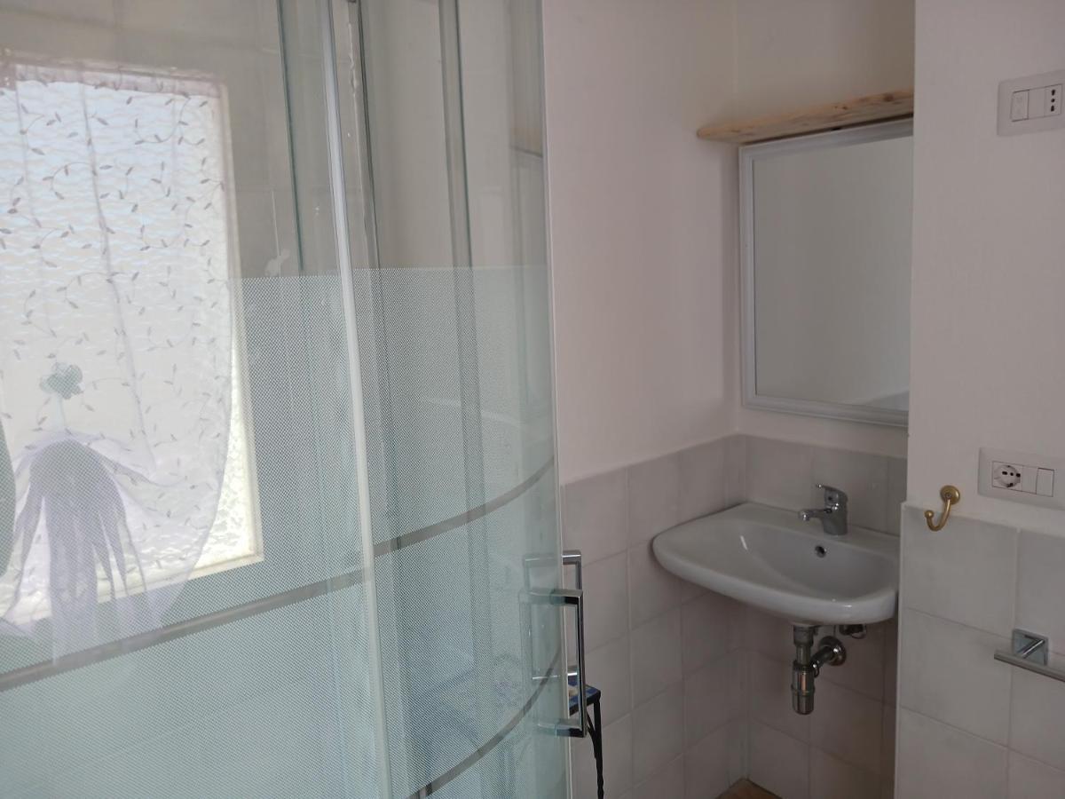 פולה Nora Casa Vacanze/Bed And Breakfast מראה חיצוני תמונה